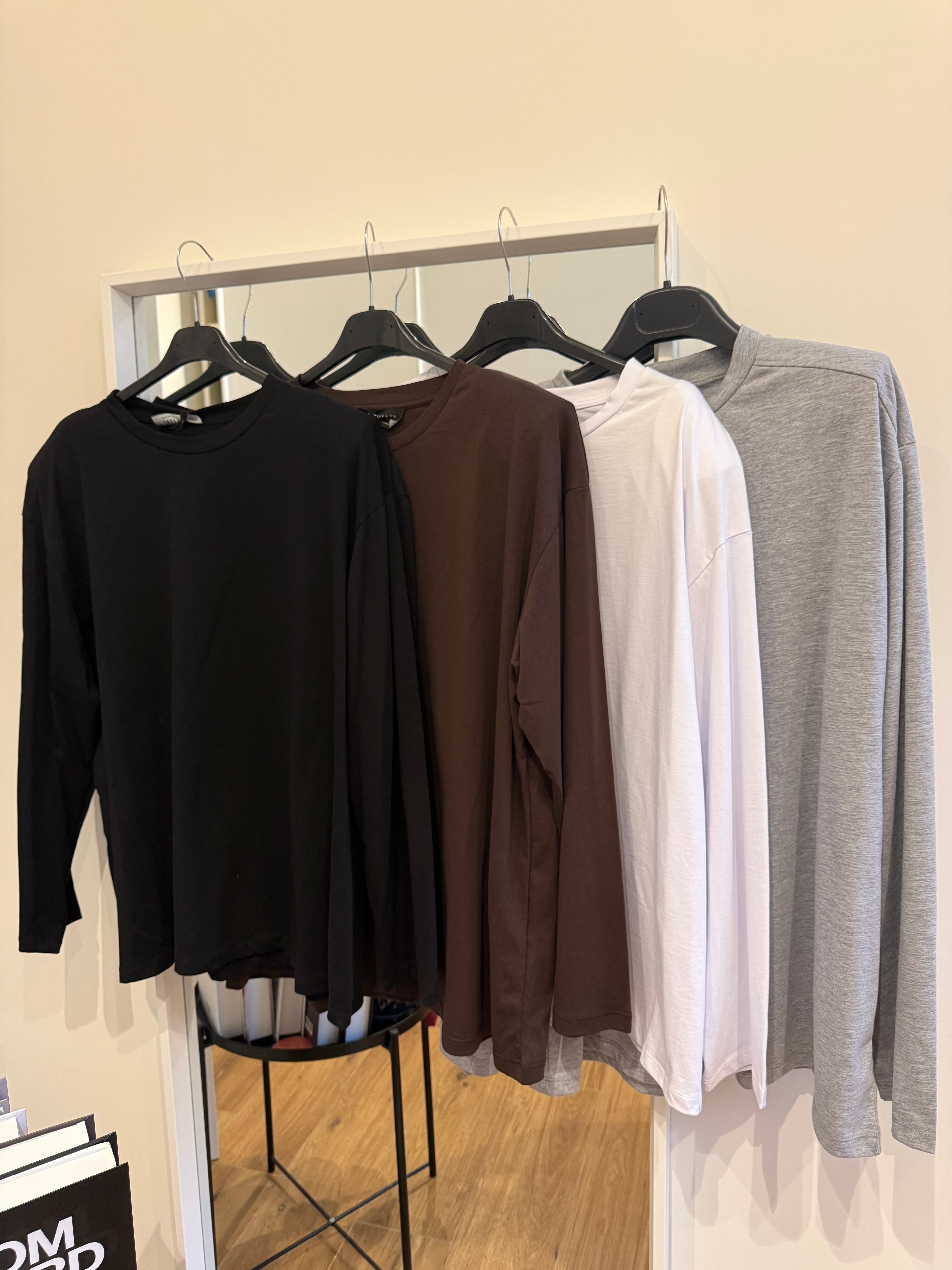 Maglia over con spalline